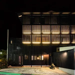 Hakone hotels &amp; apartments, all accommodations in Hakone