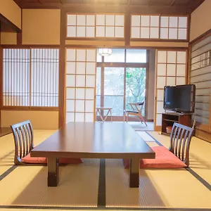 Hakone hotels &amp; apartments, all accommodations in Hakone
